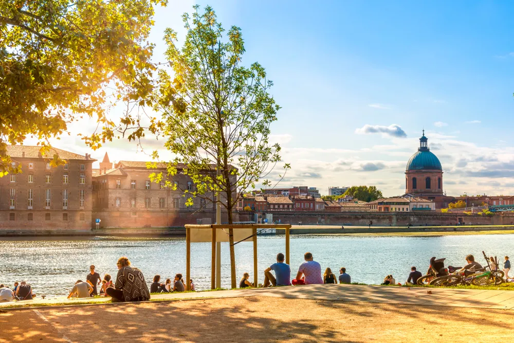 les quais de la garonne à Toulouse