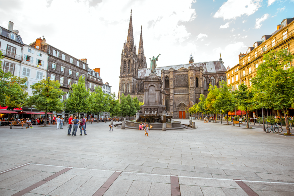 Clermont Ferrand place centrale