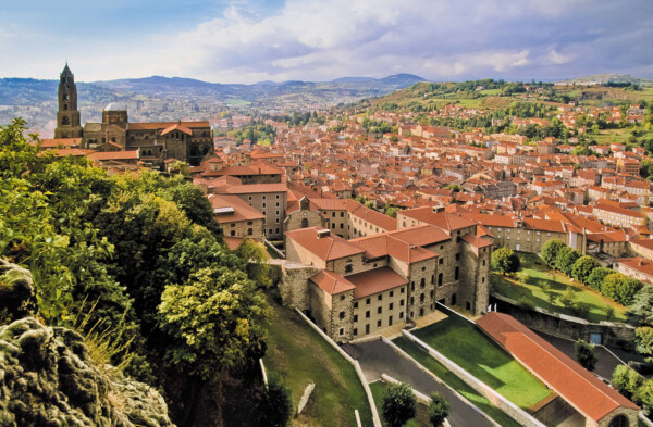 vue-aerienne-puy-en-velay