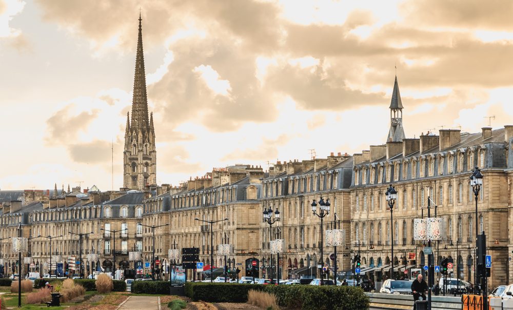 embouteillages sur le quai richelieu à Bordeaux