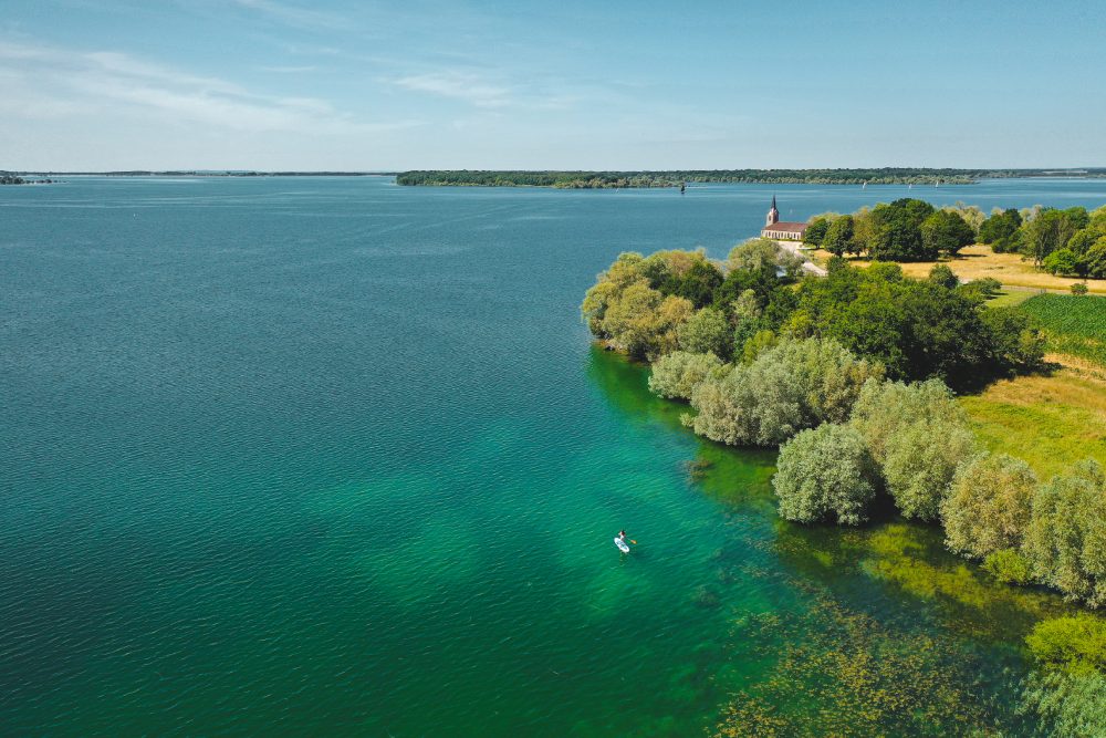 Vue aérienne du Lac du Der en Haute-Marne, près de Saint-Dizier.